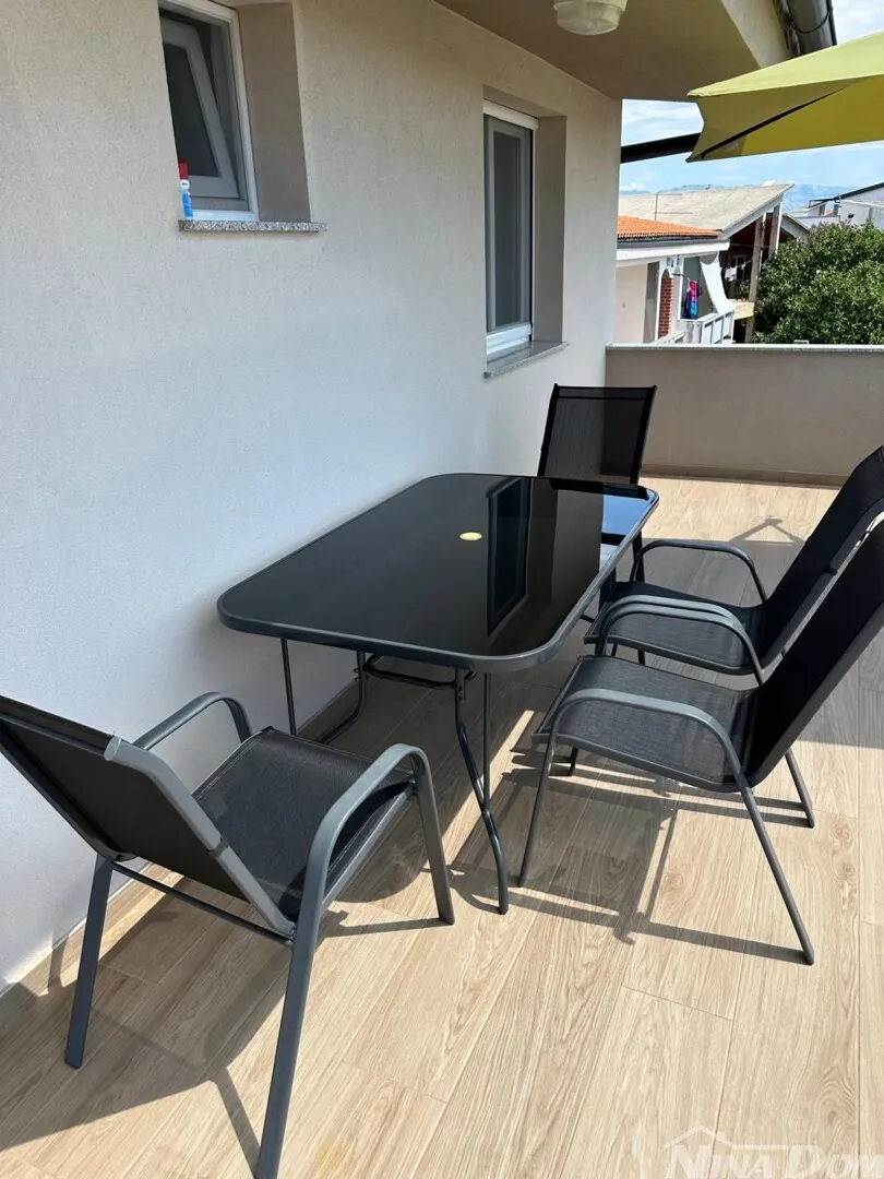nekretnina s 5 stambenih jedinica 800 met do jadro plaže - slika 24