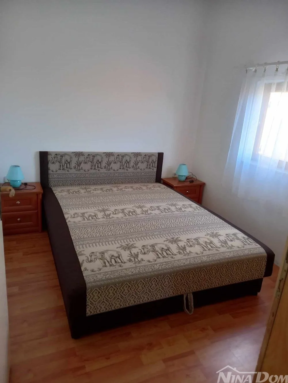 nekretnina s 4 apartmana - slika 14