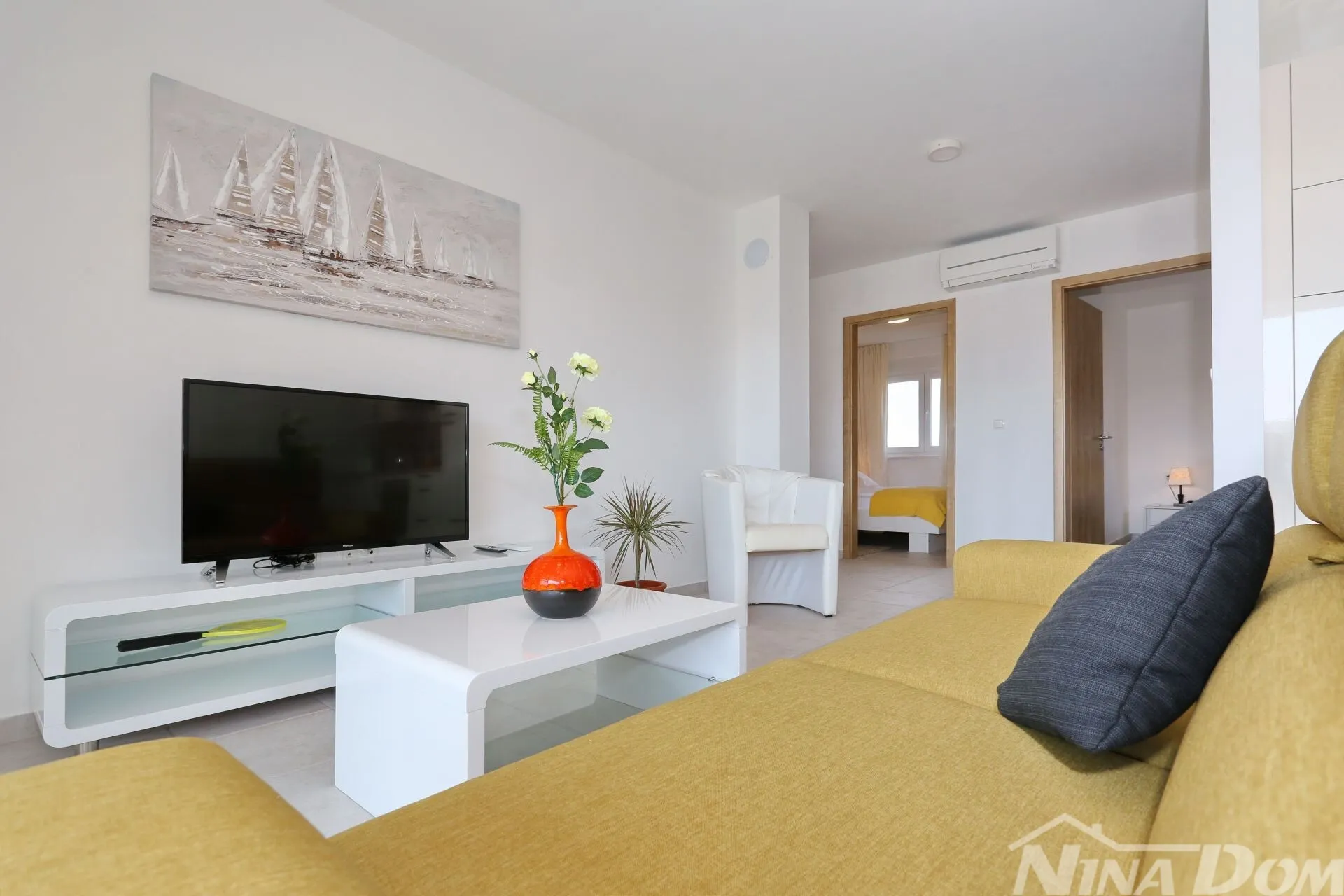 sukošan dvosoban komforan namješten apartman - slika 10