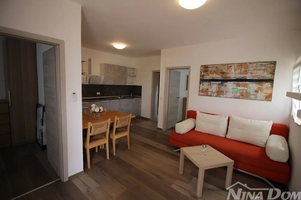 apartmanska kuća s 4 stambene jedinice, 140 met. do plaže prezida - slika 12