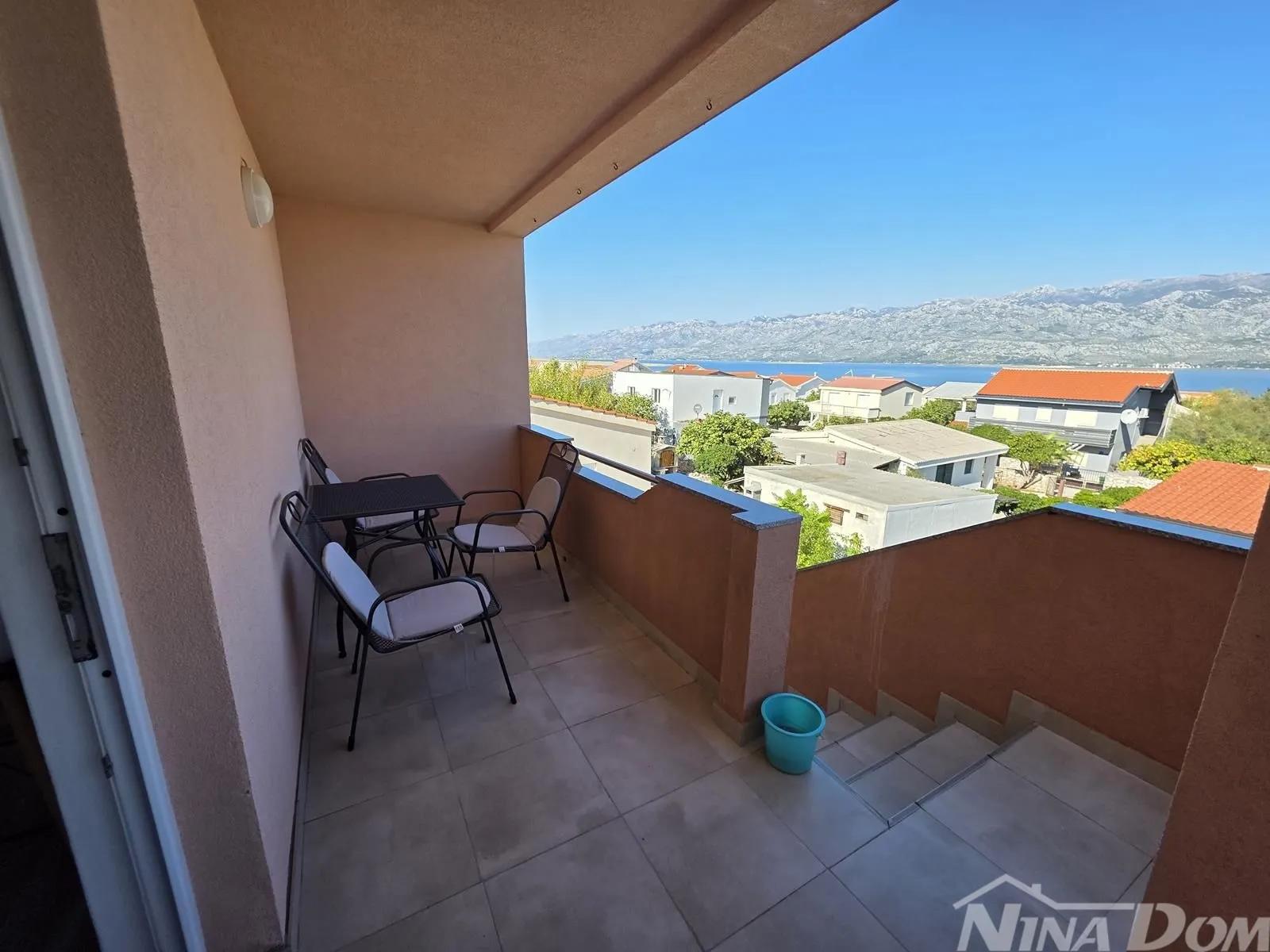 prodaja apartmanska kuća ražanac - slika 14