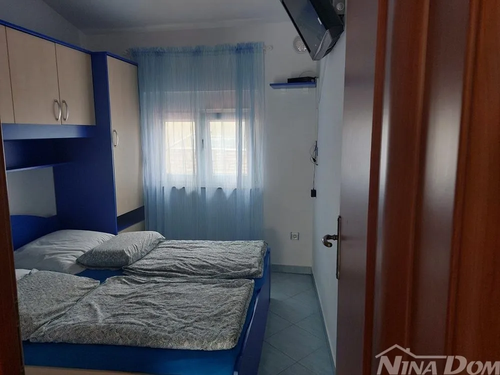 južna strana vira 50 metara do mora s tri apartmana - slika 31
