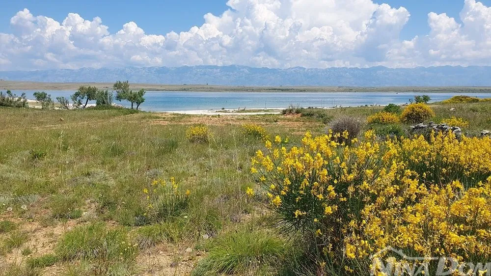 zemljište 300 m2, potrebna izrada upu a 70 met.do mora. - slika 4
