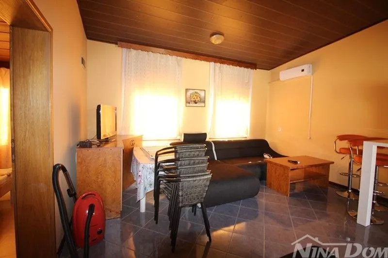 apartmanska kuća 4 stambene jedinice - slika 17