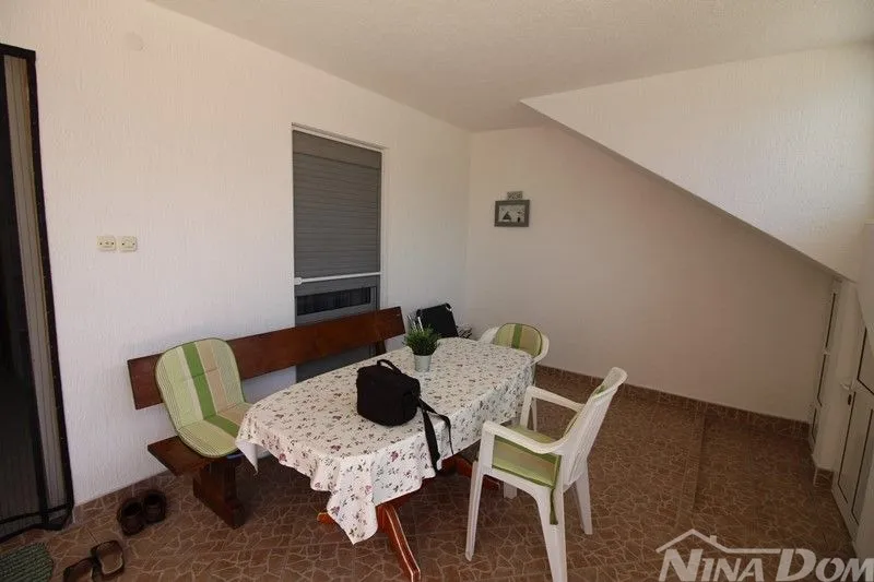 kuća vir dvojnica s tri apartmana - slika 21