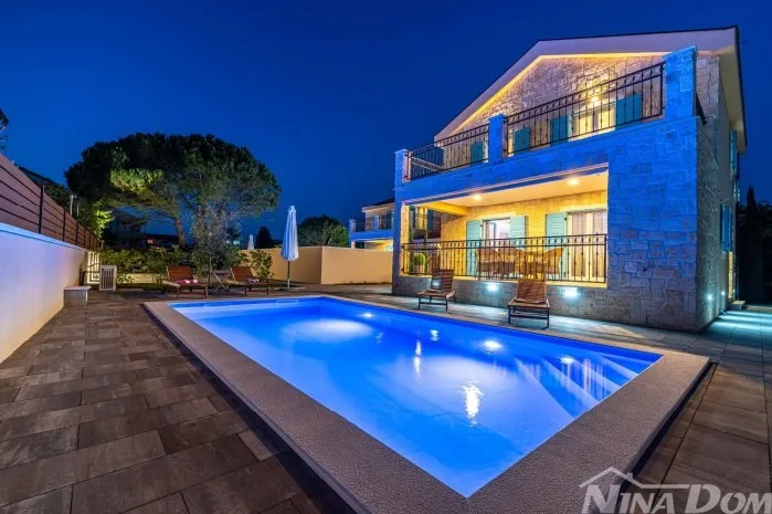 luksuzna kamena villa s bazenom- privlaka, 200 m od mora - slika 13