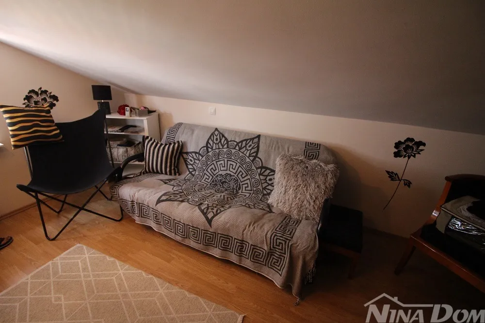 vir dalmacija 60 metara do mora apartman 102 m2 - slika 11