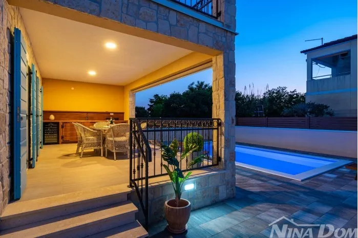 luksuzna kamena villa s bazenom- privlaka, 200 m od mora - slika 14