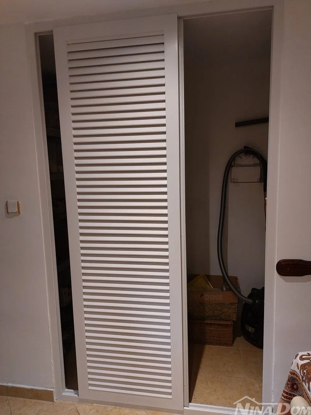 južna strana vira 50 metara do mora s tri apartmana - slika 14