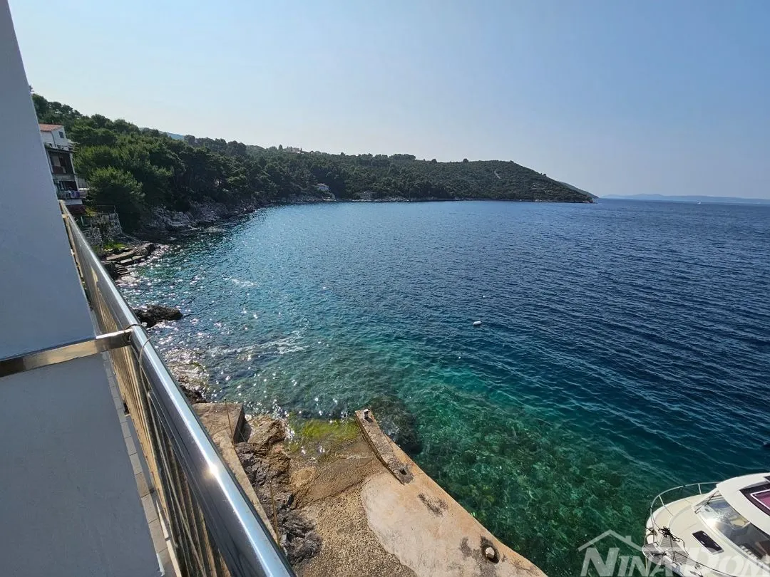 prvi red apartmanska kuća savar dugi otok - slika 13