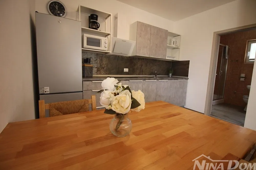 apartmanska kuća s 4 stambene jedinice, 140 met. do plaže prezida - slika 16