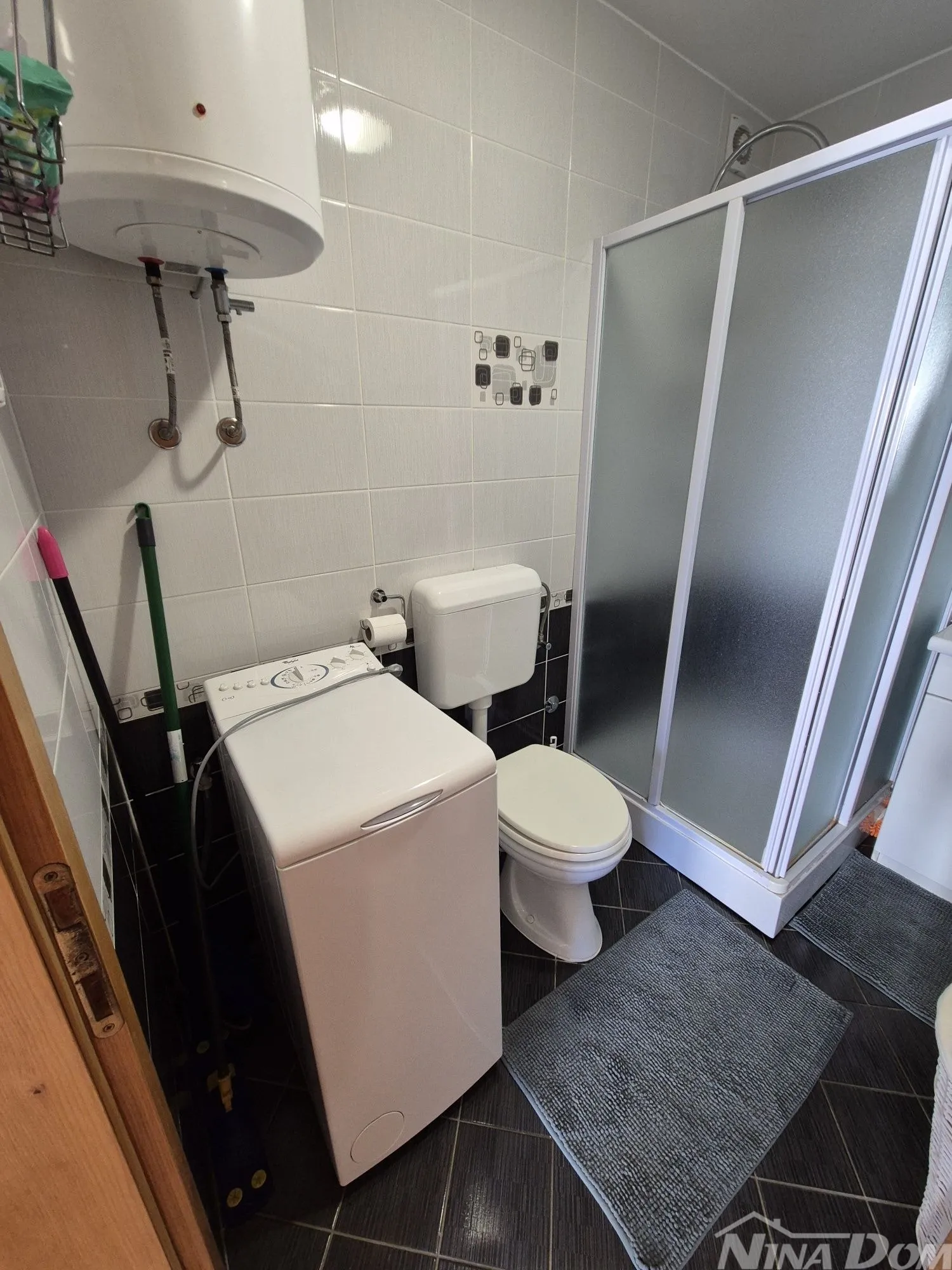 apartman 1 kat, južna strana 50 met.do mora s pogledom na more - slika 9