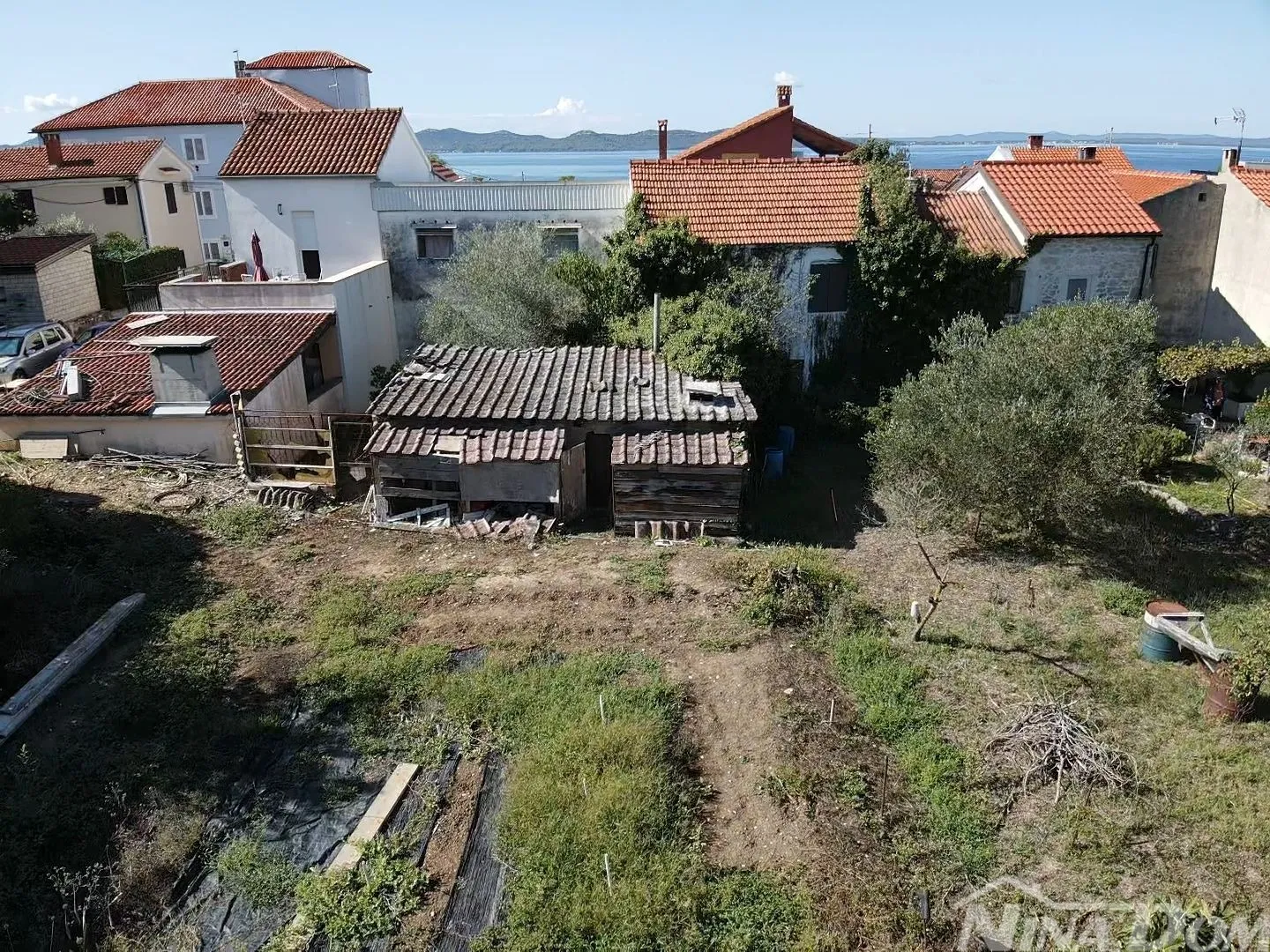 prodaja diklo kuća u nizu sa prostranim vrtom - slika 19