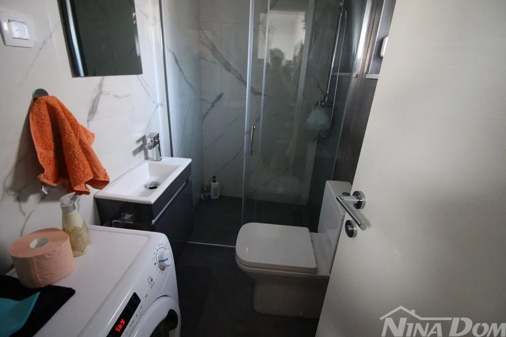 apartmanska kuća 150 metara do mora - slika 27