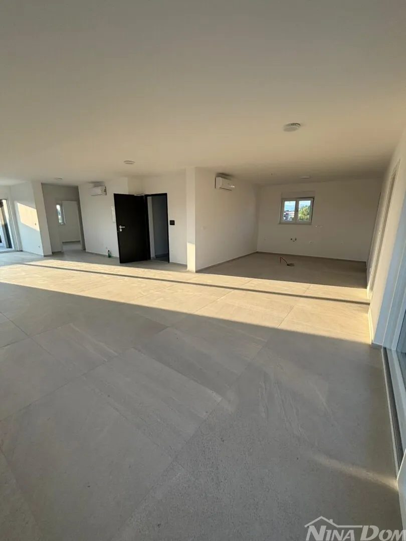 penthouse privlaka s predivnim pogledom na more - slika 9