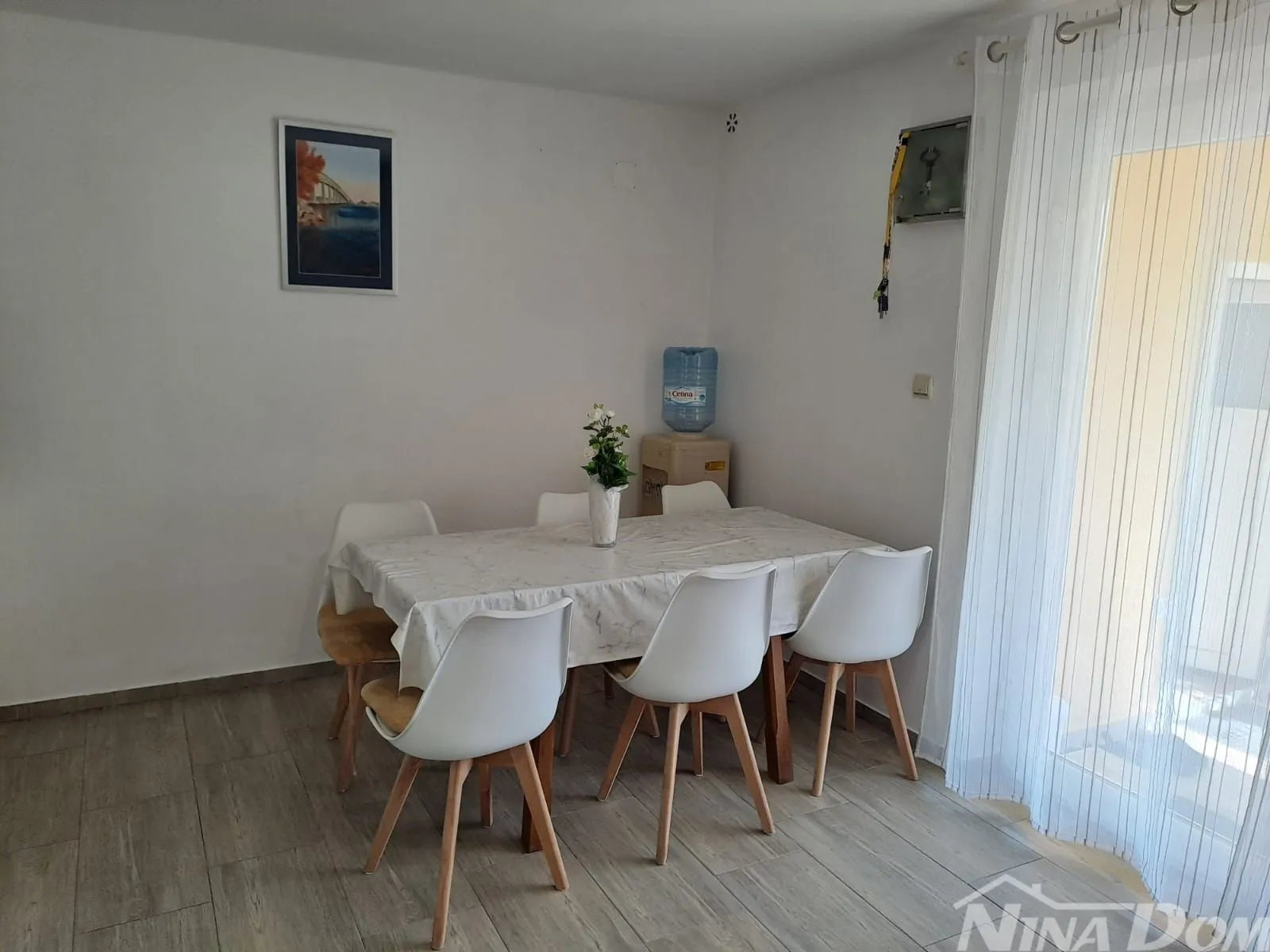 apartmanska kuća s prostranom okućnicom. - slika 24