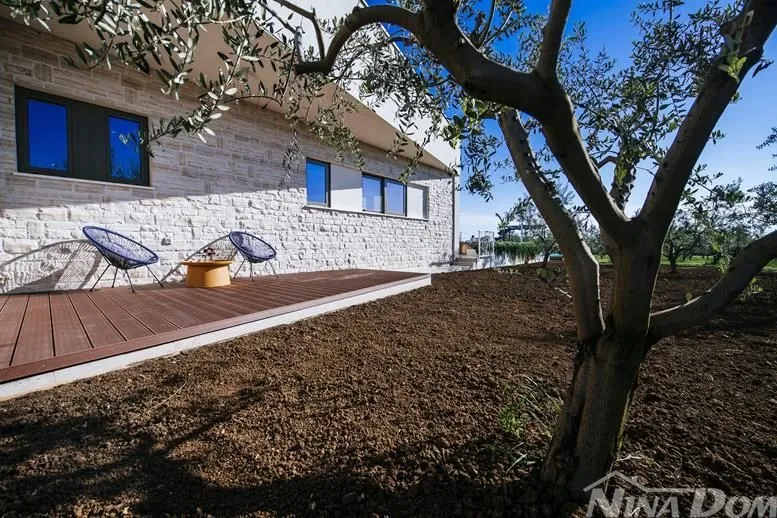 luksuzna vila s bazenom – smoković kod zadra | hrvatska - slika 24