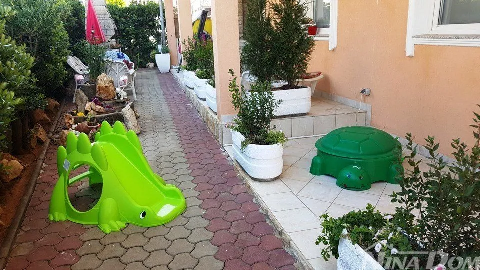 nekretnina za turističke namjene - slika 3