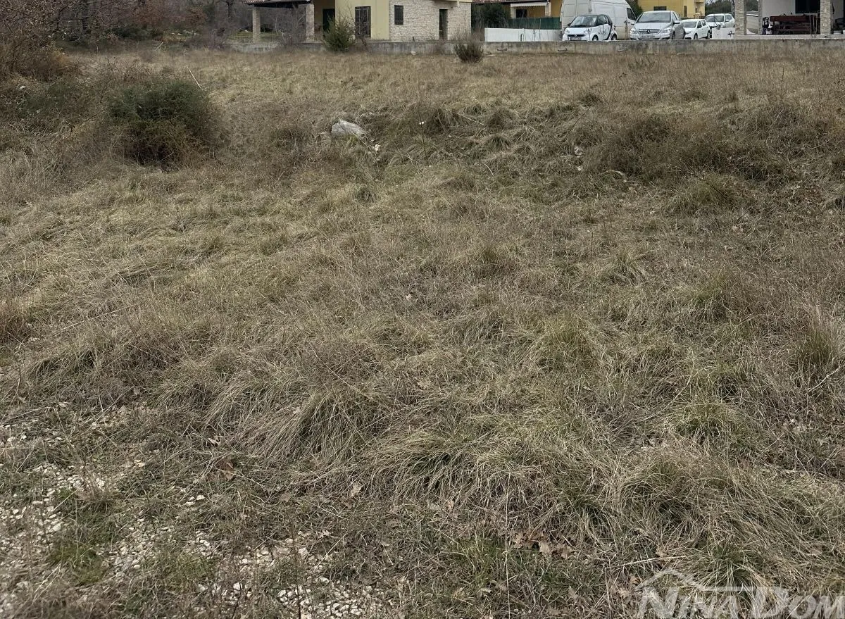 prodaje se zemljište u radovinu-zadar idealno za kuću ili vikendicu - slika 2