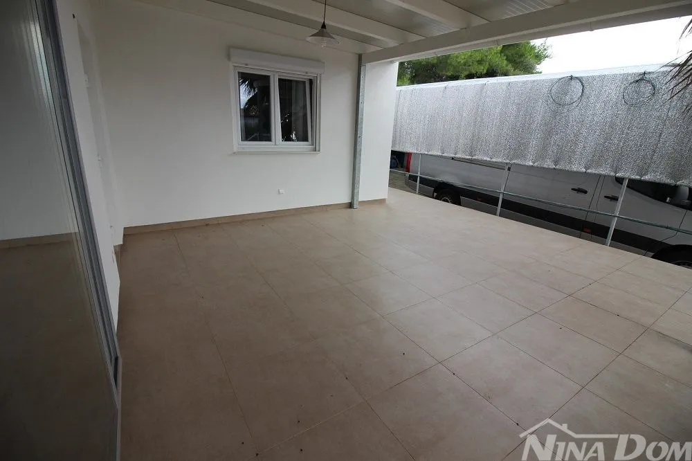 južna strana otoka vira 4 apartmana i pomoćni objekt, 260 do mora. - slika 19