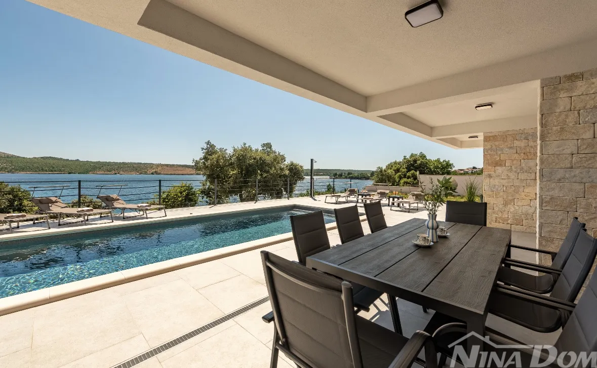 luksuzna villa u 1. redu do mora – posedarje, zadar - slika 7