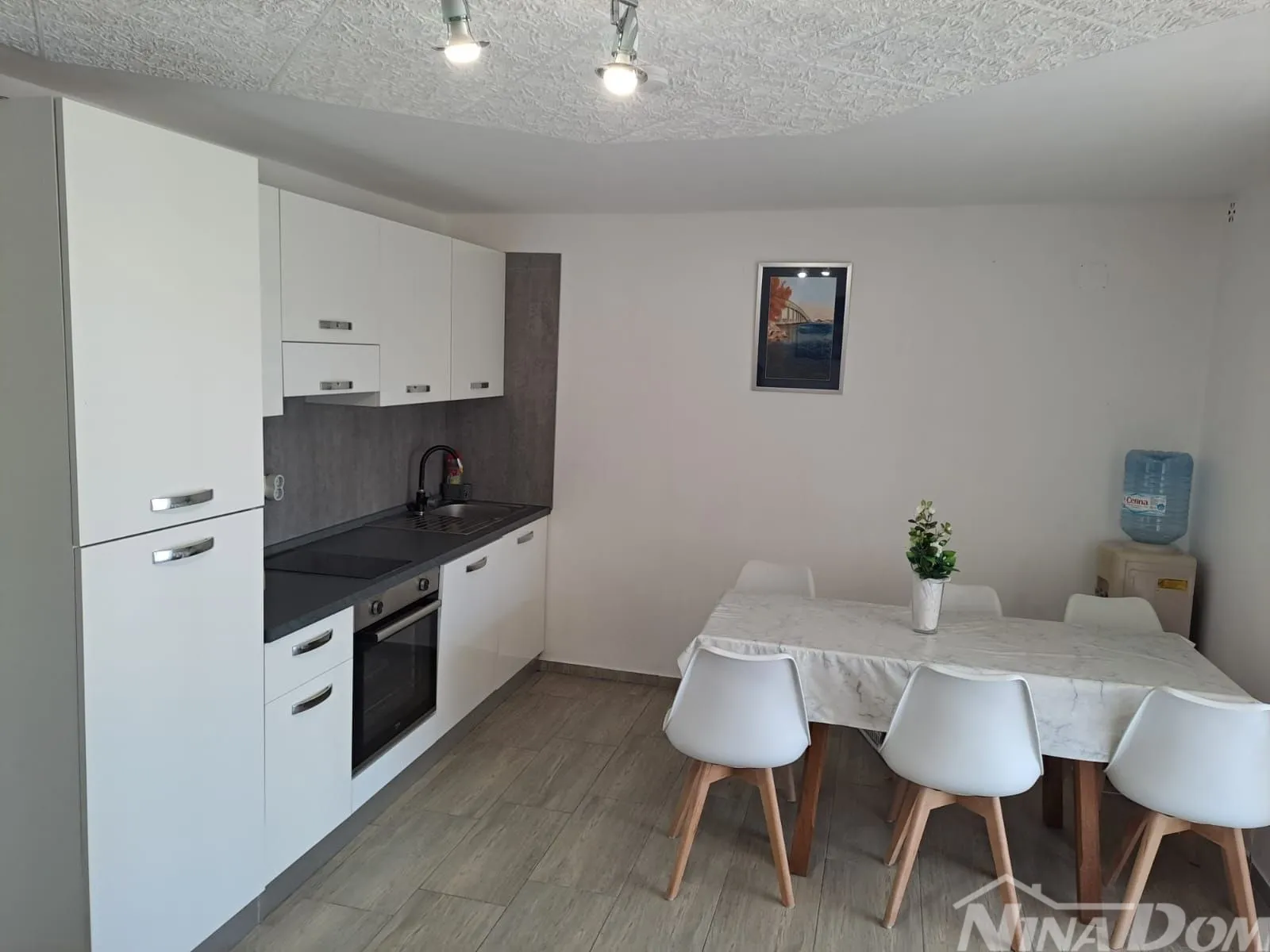 apartmanska kuća s prostranom okućnicom. - slika 26