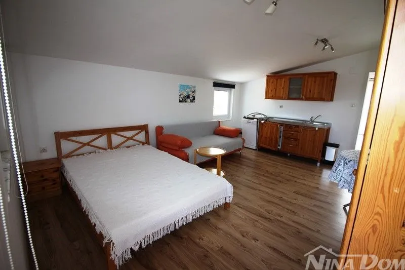 samostojeća lijepo uređena nekretnina - slika 17