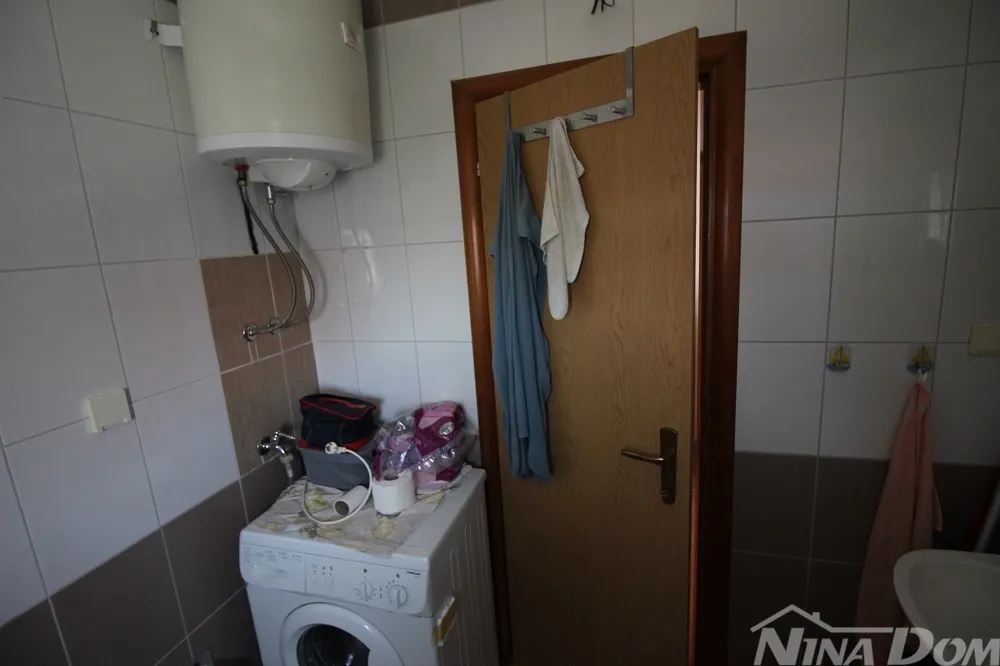 blizina jadro plaže, 1 kat, jednosobni apartman - slika 7