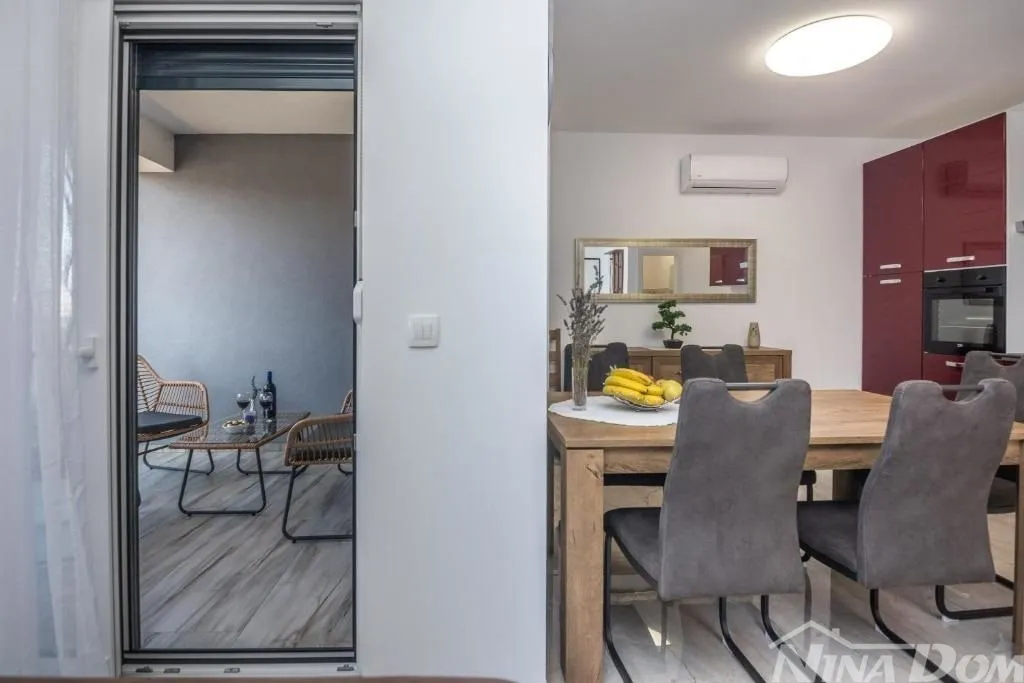 apartmanska kuća 150 metara do mora - slika 3
