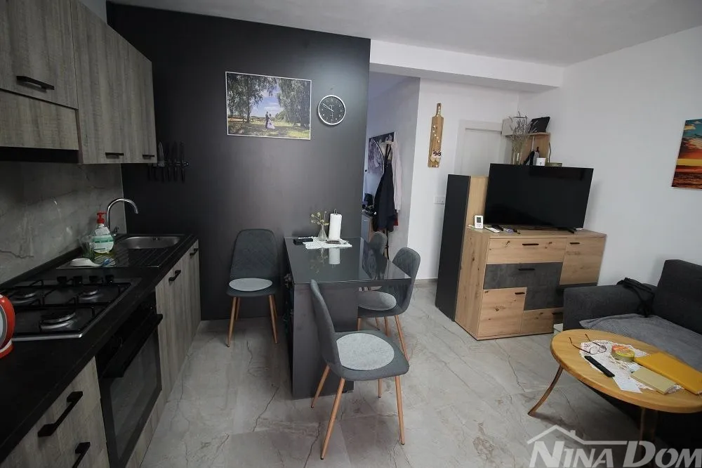 apartmanska kuća 150 metara do mora - slika 25