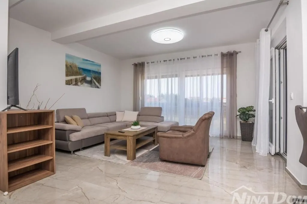 apartmanska kuća 150 metara do mora - slika 5