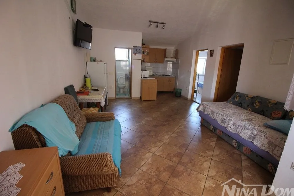 apartmanska kuća 400 metara do mora - slika 5