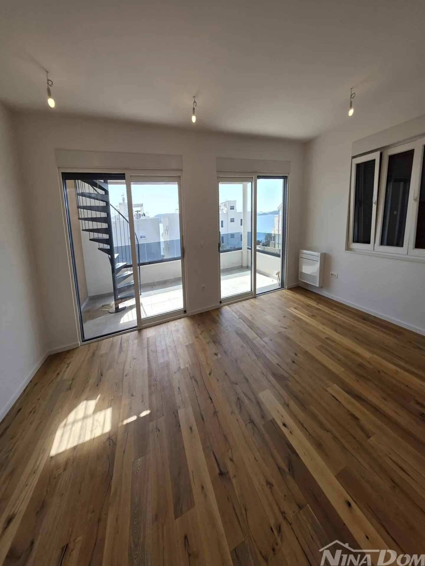 luksuzni penthouse 177m² s pogledom na more – 50m od plaže, sukošan - slika 4