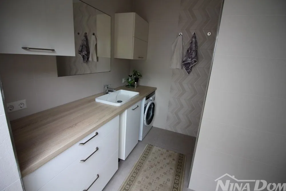 južna strana otoka vira 4 apartmana i pomoćni objekt, 260 do mora. - slika 8