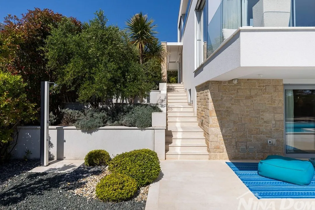 ekskluzivna luksuzna vila u 1. redu do mora zadar, dalmacija - slika 6
