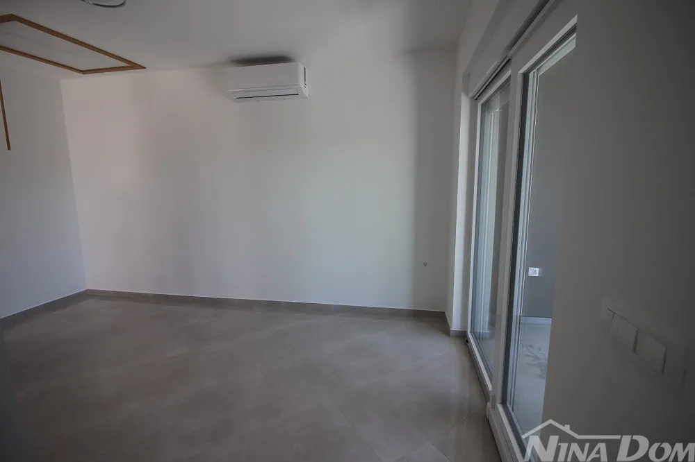 bungalov novogradnja, mirna i tiha pozicija, - slika 5