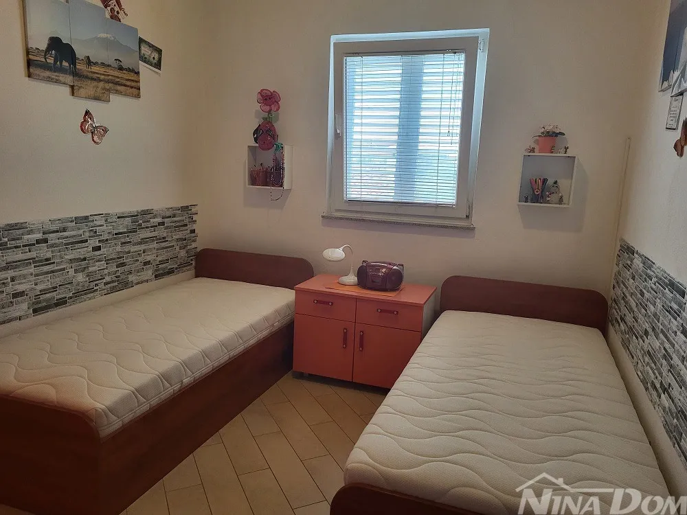 70 met. do mora 3 apartmana - slika 12