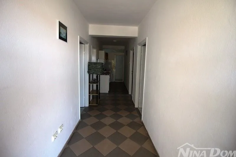 nekretnina s velikom okućnicom, južna strana 275 met do mora. - slika 15