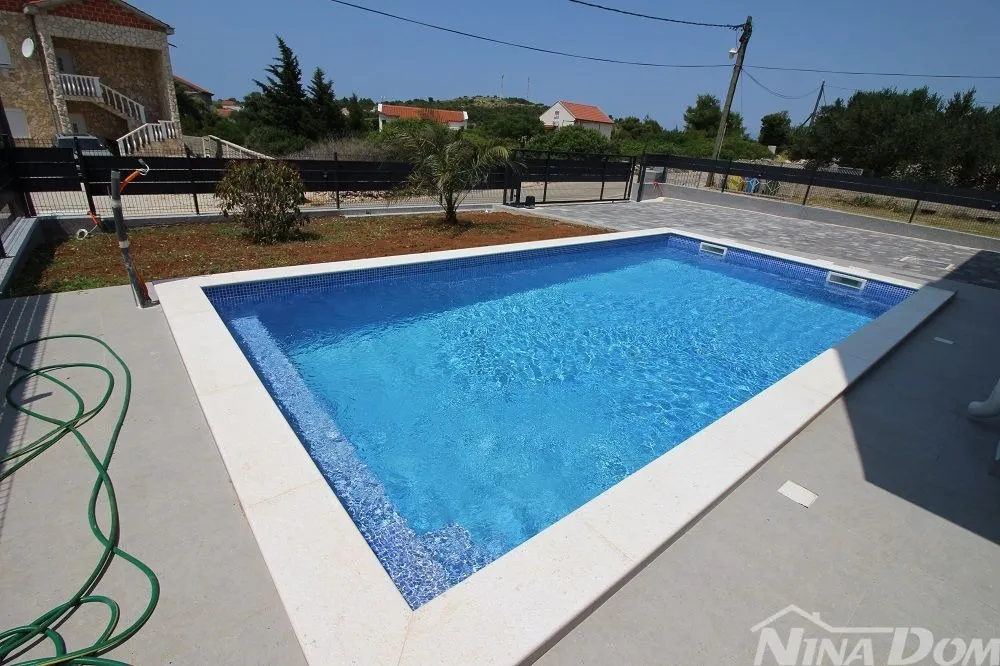 novogradnja , villa s bazenom - slika 3