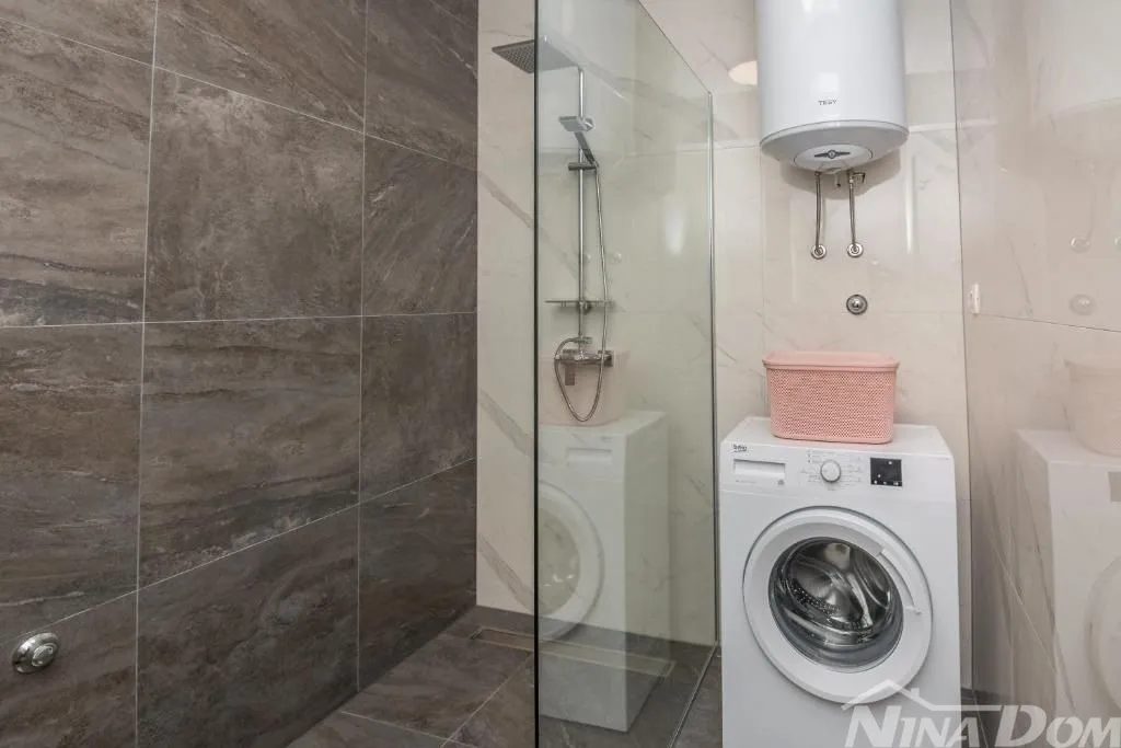 apartmanska kuća 150 metara do mora - slika 11