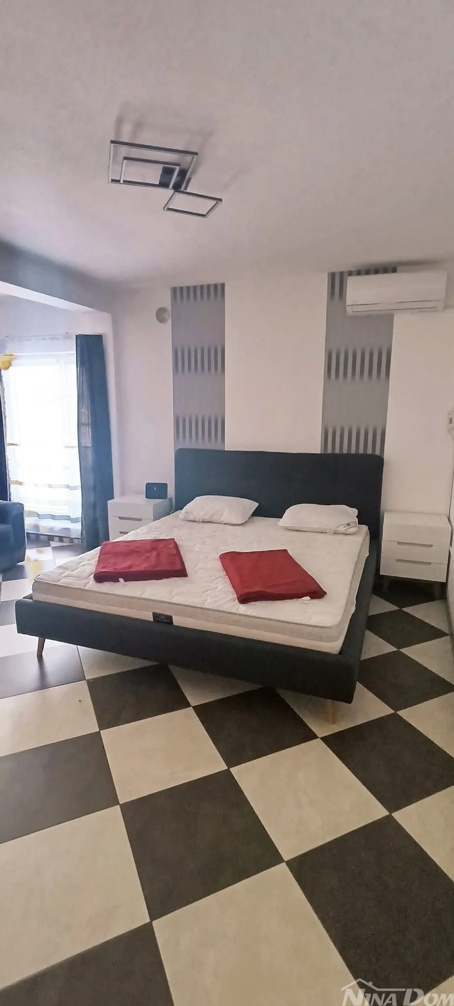 južna strana 90 met.do mora apartmanska kuća s dvorištem - slika 6