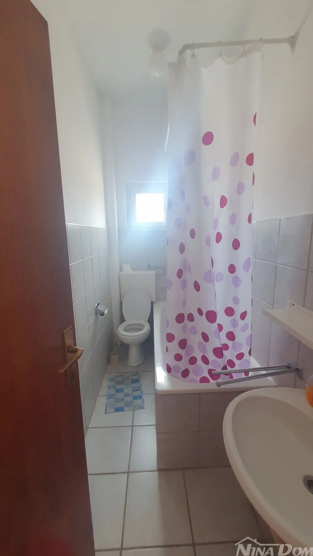 nekretnina idealna za turizam, svaki apartman svoj poseban ulaz. - slika 25