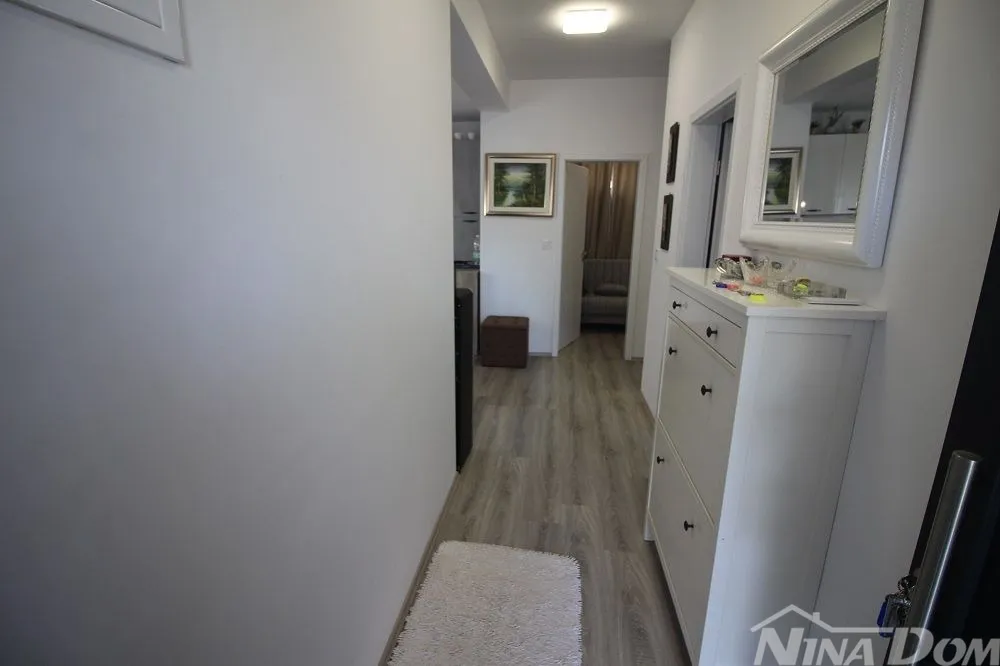 apartman u prizemlju s pomoćnim objektom. - slika 4