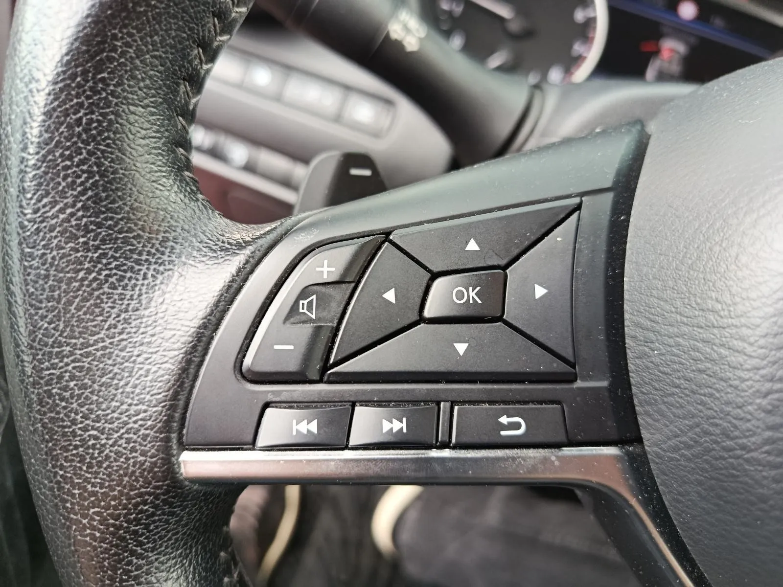 nissan juke 1,0 automatik, - slika 13