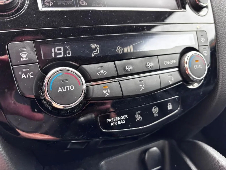 nissan qashqai 1.3 dig-t •2019.g.•tekkna•led matrix•kamera 360°• - slika 16