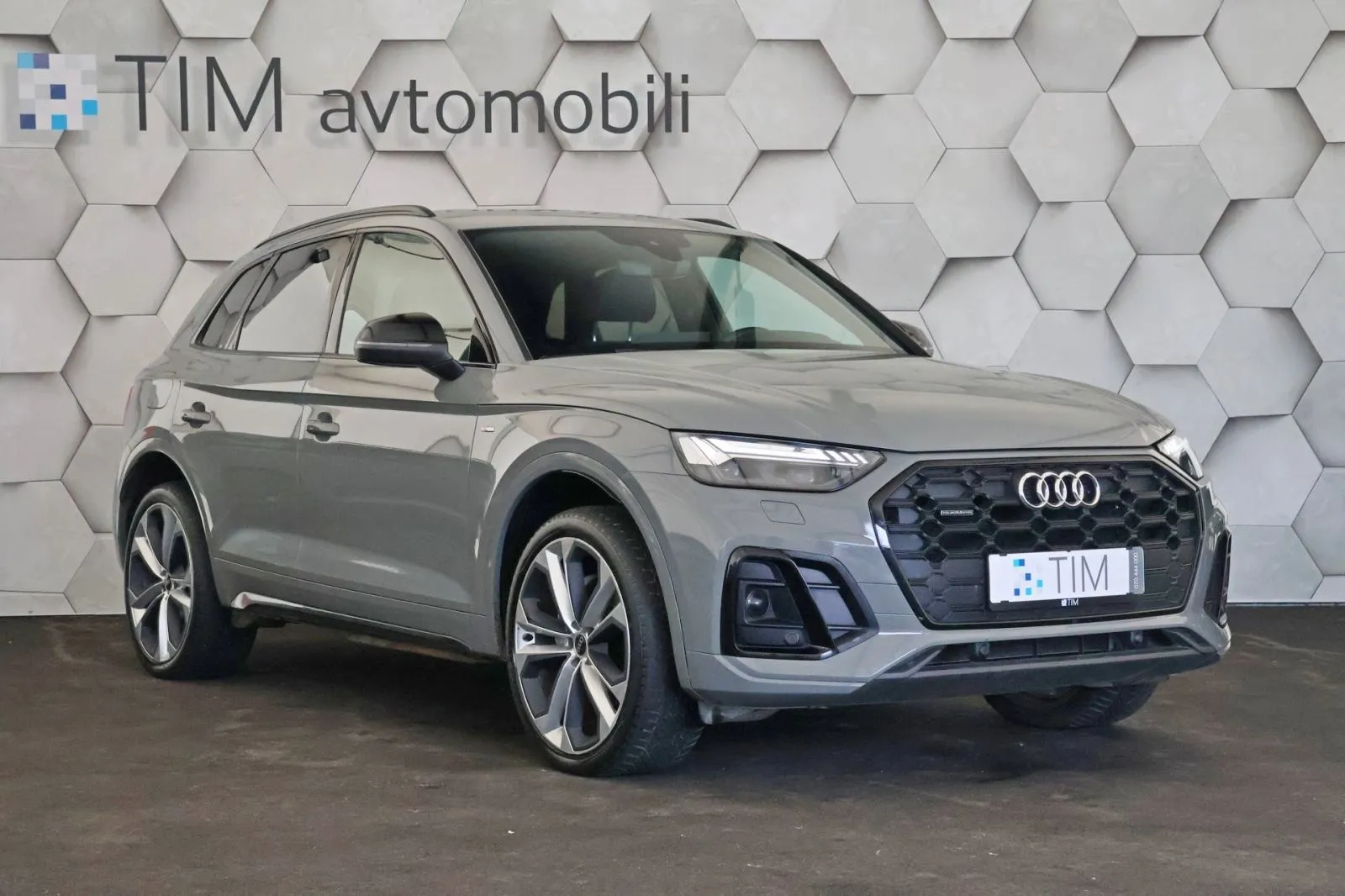 audi q5 40tdi quattro s-tronic s-line 205km virtual matrix dab - slika 2