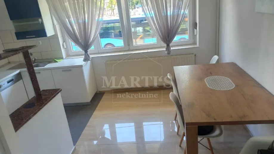 Ksaver, 2 stana, 67+55m2, 3+2sobe, terasa, prizemlje (prodaja) - Zagreb