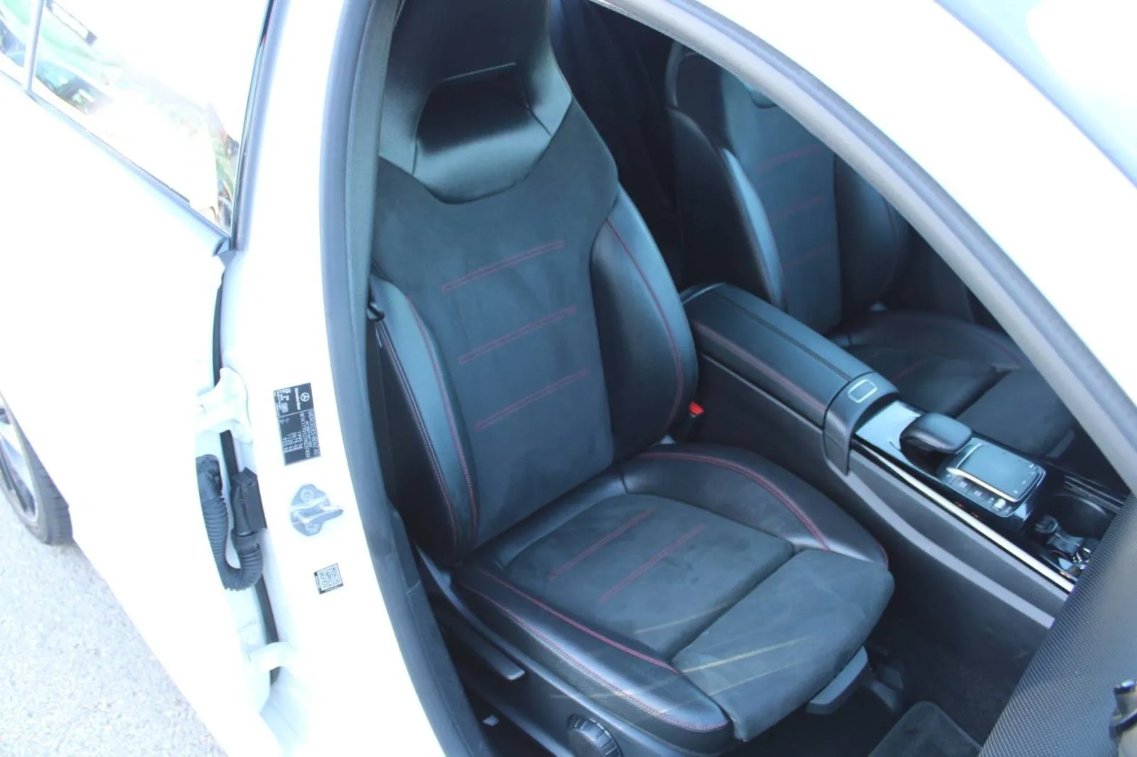 mercedes-benz klasa a 200d automatik amg *led, navigacija, kamera* - slika 9