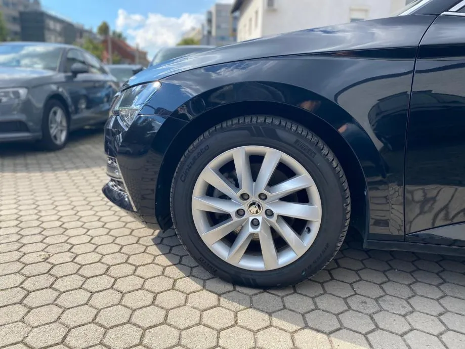 škoda superb combi 1,4 tsi plug-in hybrid executive dsg 4xgarancije - slika 2