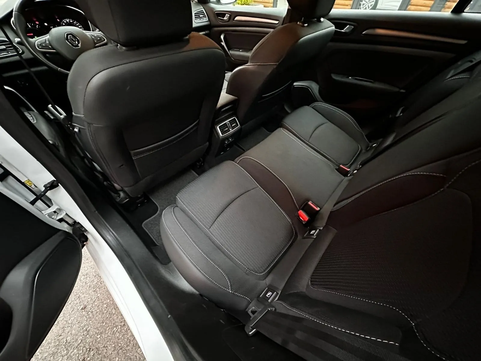 renault megane grandtour dci •2022.g.•navi•leasingbezučešća• - slika 7